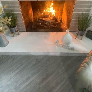 Meet your Posher, Elaine